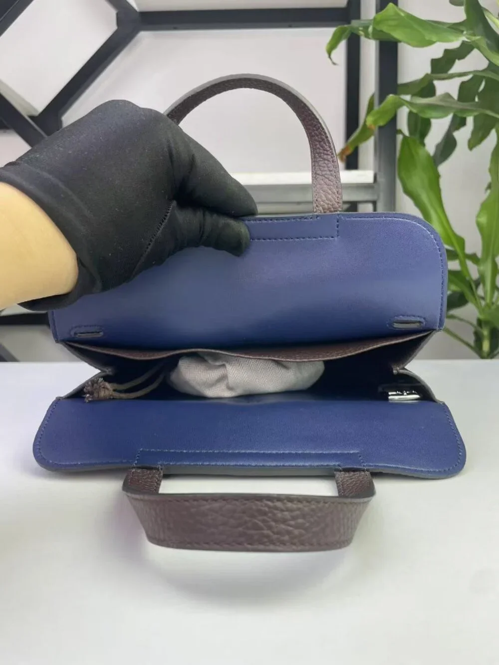 🛍️ Elegant Genuine Leather Evening Bag - Sophisticated Top Handle Handbag 🛍️